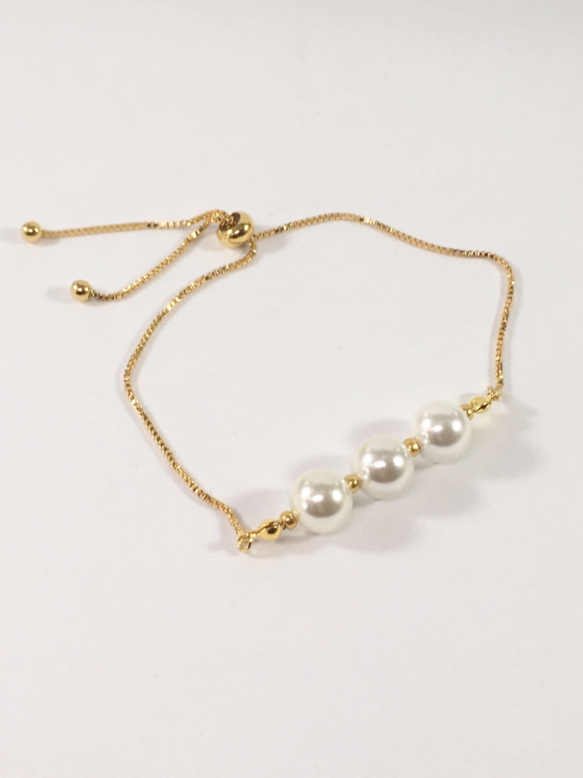 Bracelet White Shell Pearl Slider Bracelet Jewelz Galore White Shell Pearl Slider Bracelet | Jewelz Galore | Handmade Jewellery