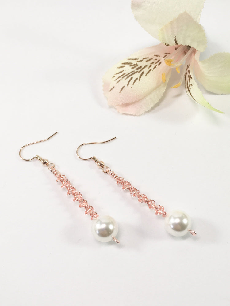 Shell Pearl Spiral Earrings
