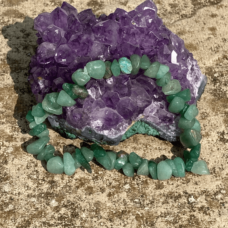 Handmade Green Aventurine Stretch Gemstone Chip Bracelet