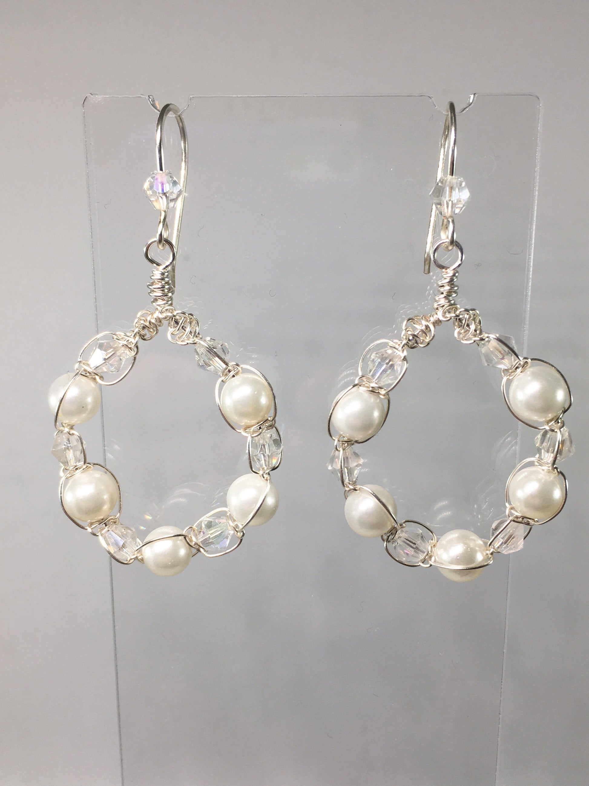 Shell Pearl Hoop Earrings