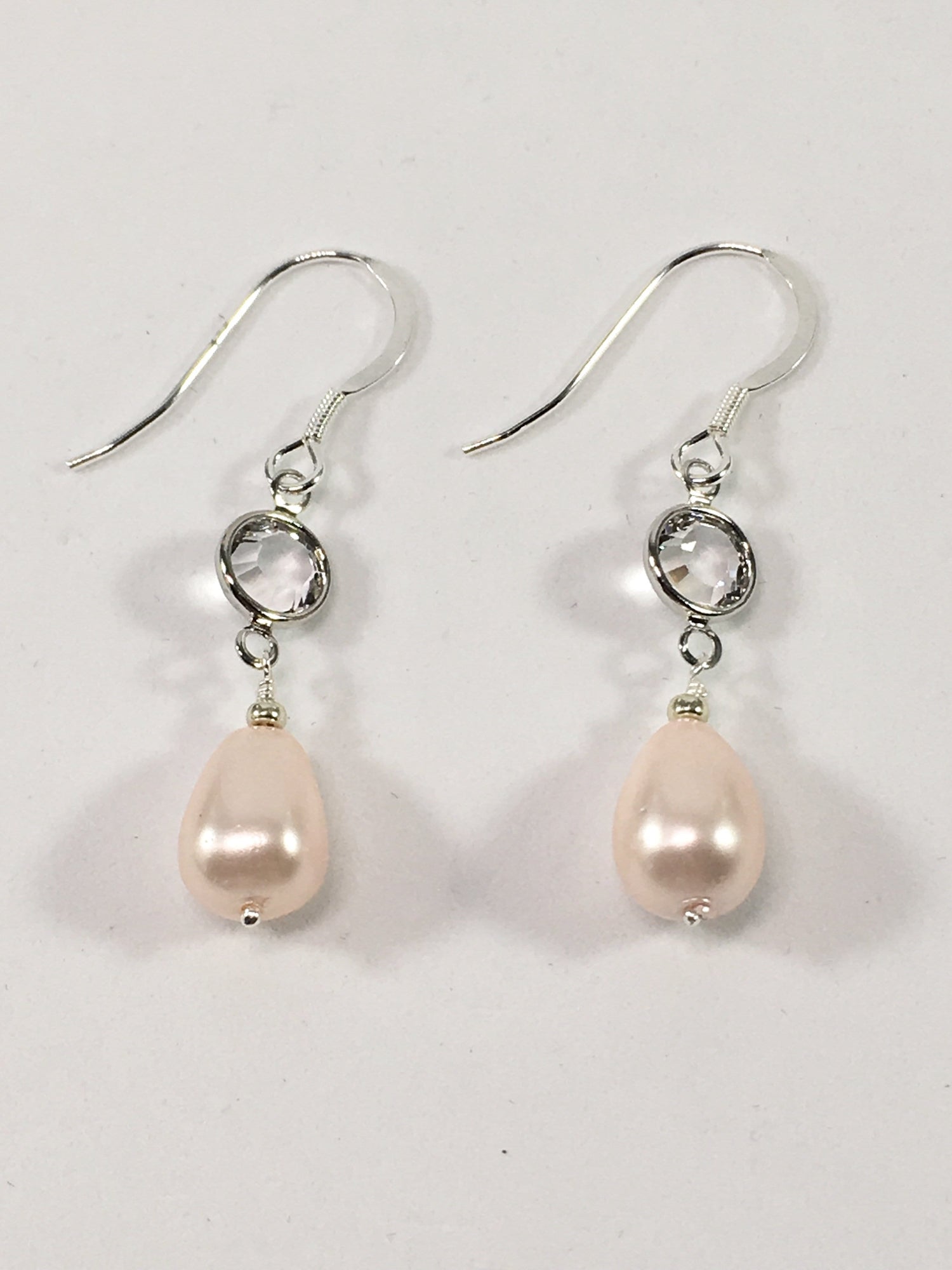 Sterling Silver Shell Pearl Earrings Pink
