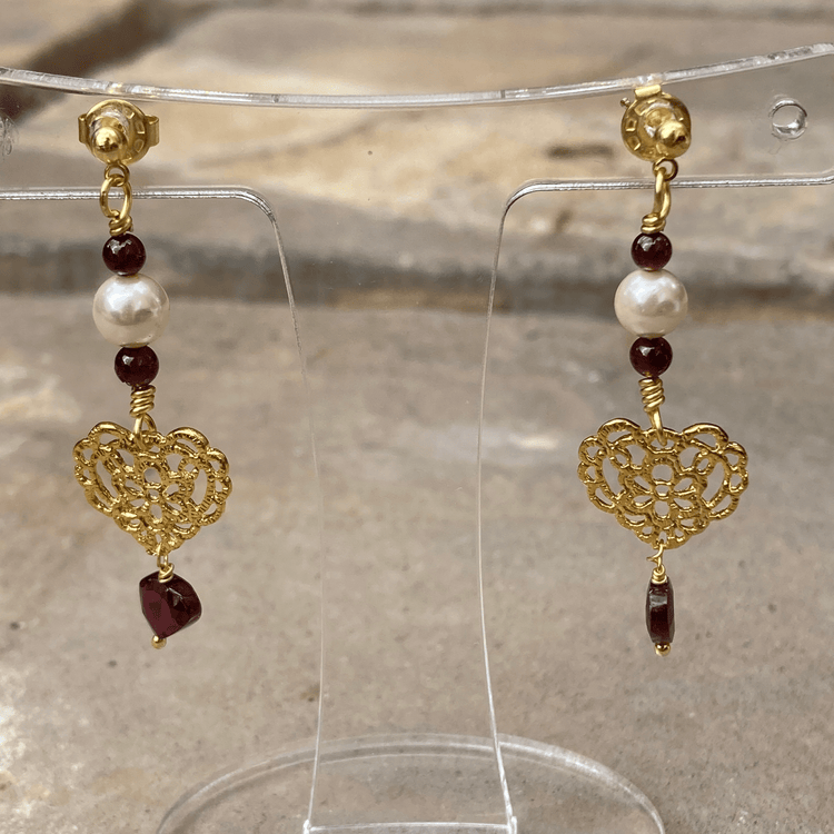 Handmade Garnet And Shell Pearl Gemstone Heart Earrings