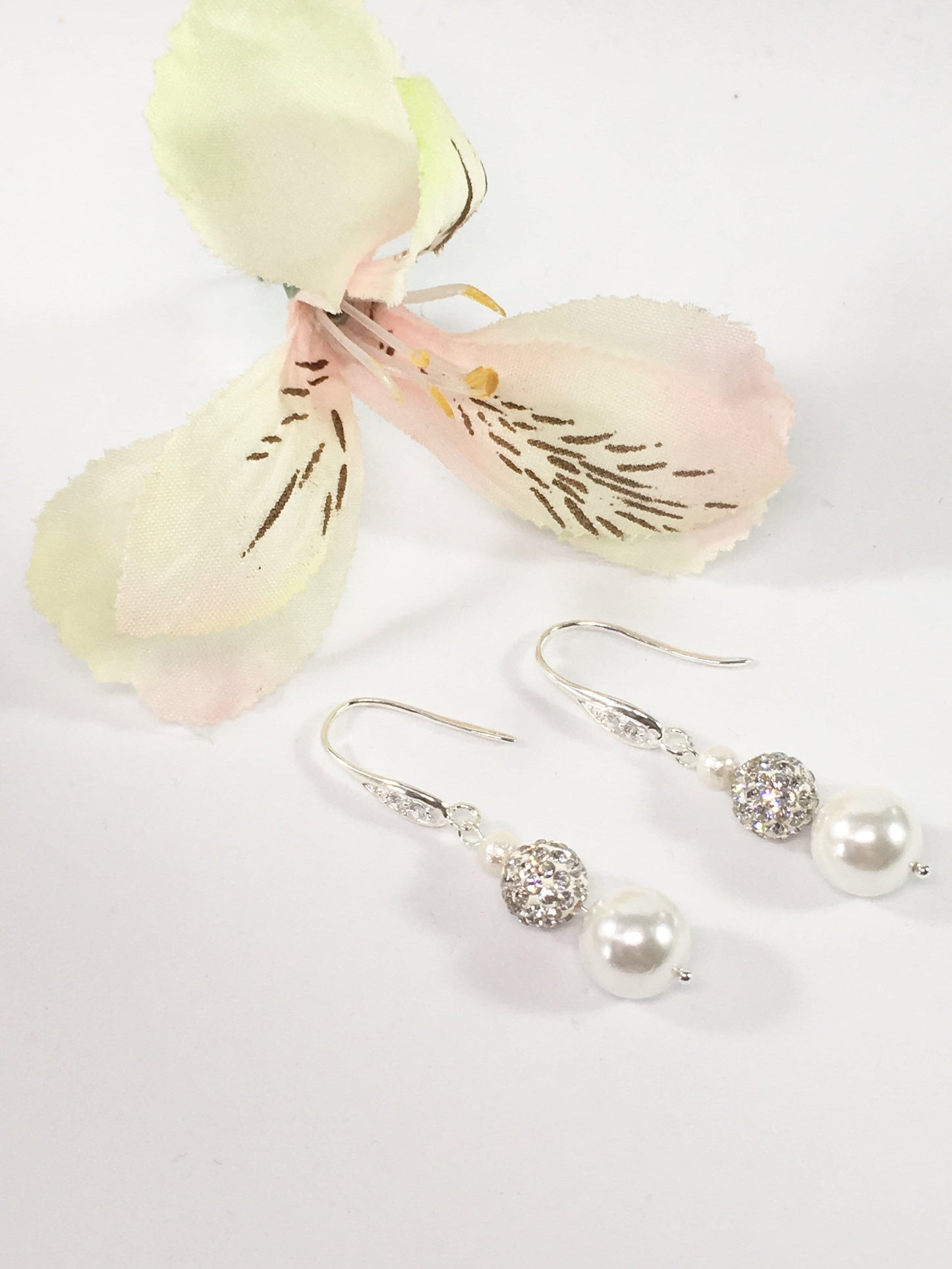 Earrings Sterling Silver And Shell Pearl Earrings Jewelz Galore Shell Pearl Earrings | Jewelz Galore | Jewellery 