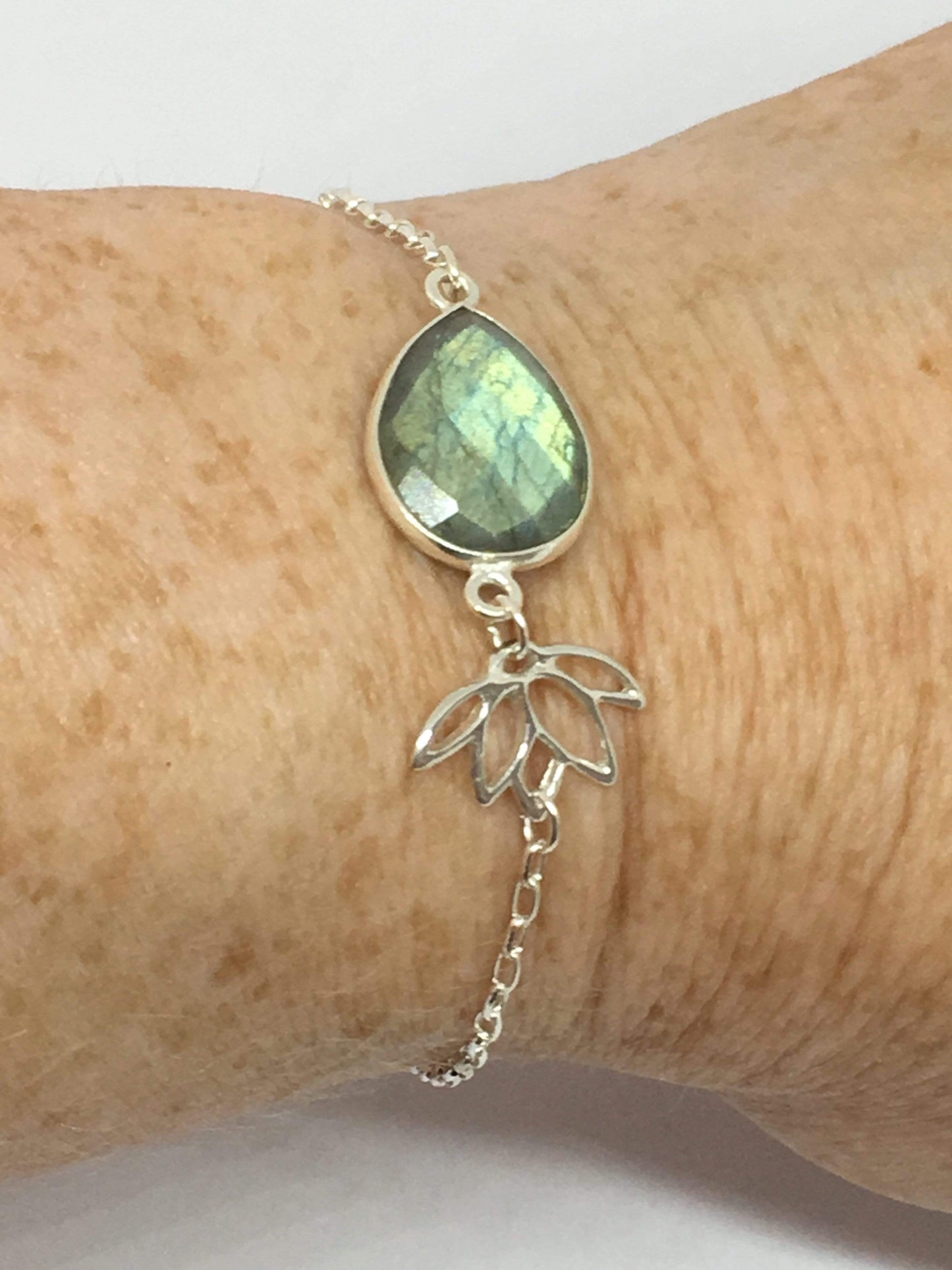 Bracelet Labradorite Lotus Bracelet Jewelz Galore Silver Labradorite Lotus Bracelet | Jewelz Galore | Jewellery Online